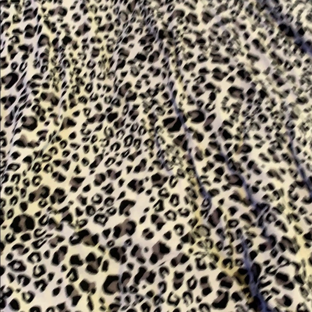 Leopard/Cheetah Print Blouse - Picture 4 of 5